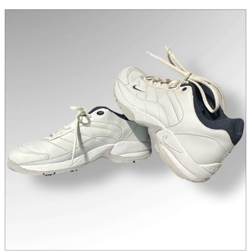 Nike Air Max Golf Shoes Men’s Size 9 White Navy Spikeless Athletic Comfort